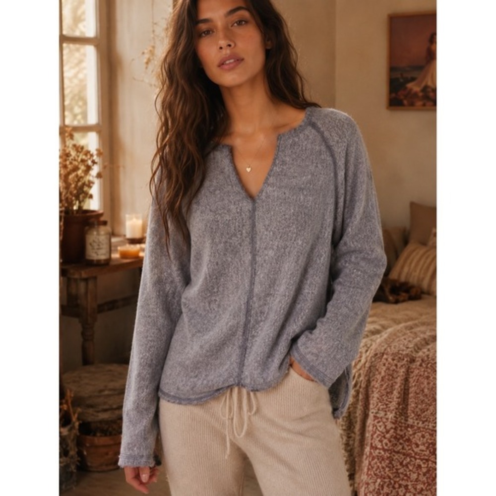 2/$30 NWT Socialite Nordstrom Sweater Women Sz S‎ Purple Butter Soft Fleecey